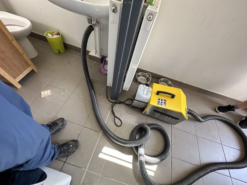 Recherche de fuite diagnostic – matériel d'intervention en salle de bain